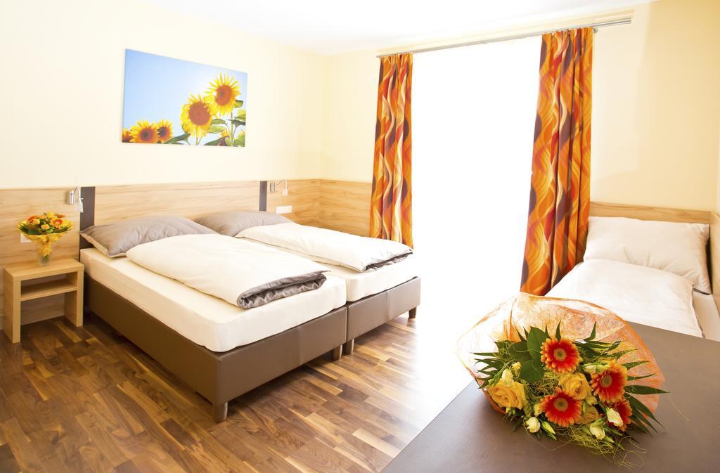 Pension Einsiedl Ottenschlag Esterno foto